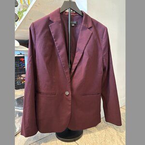 Ann Taylor One-Button Blazer in Poised Plum (Burgundy) – Size 10